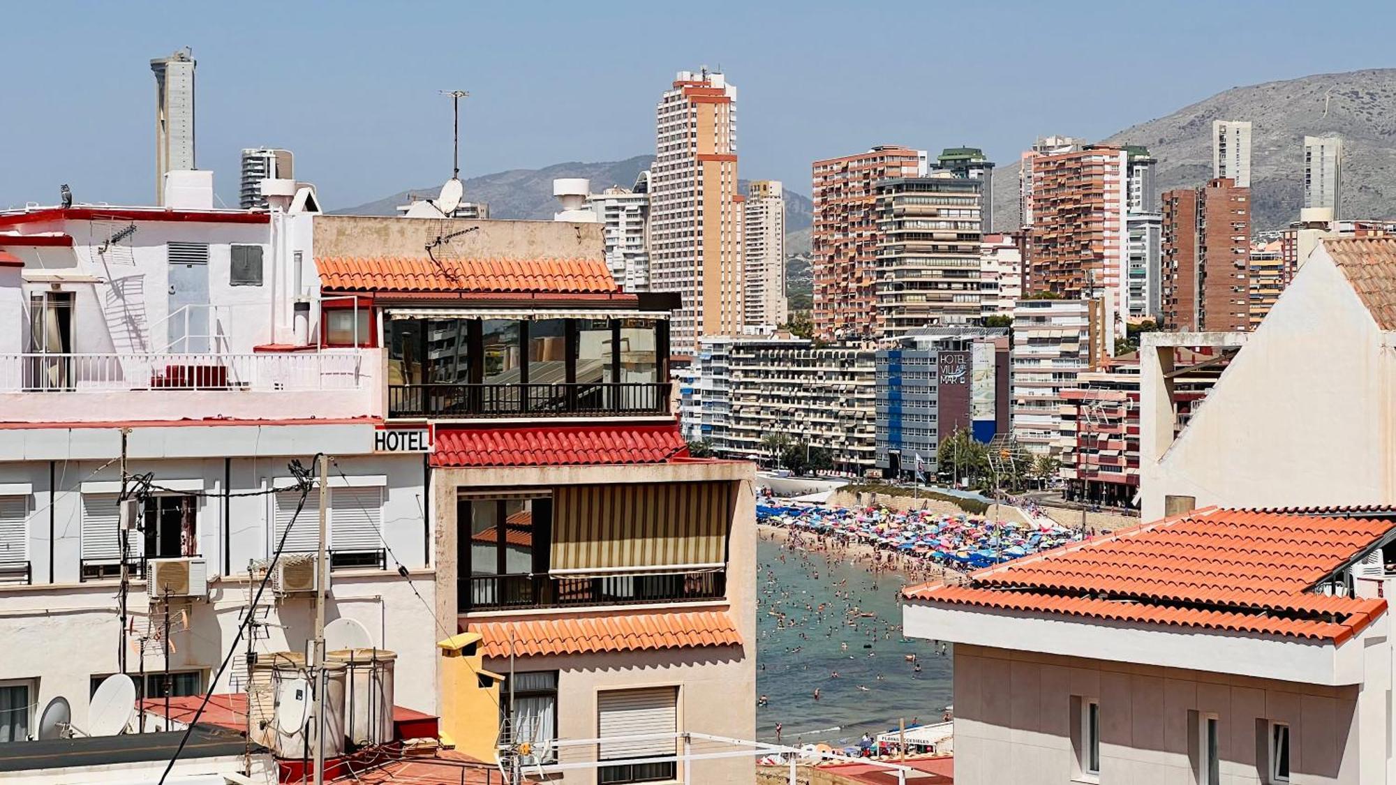 Ferienwohnung Atico Con Vistas En El Casco Antiguo De Benidorm Exterior foto